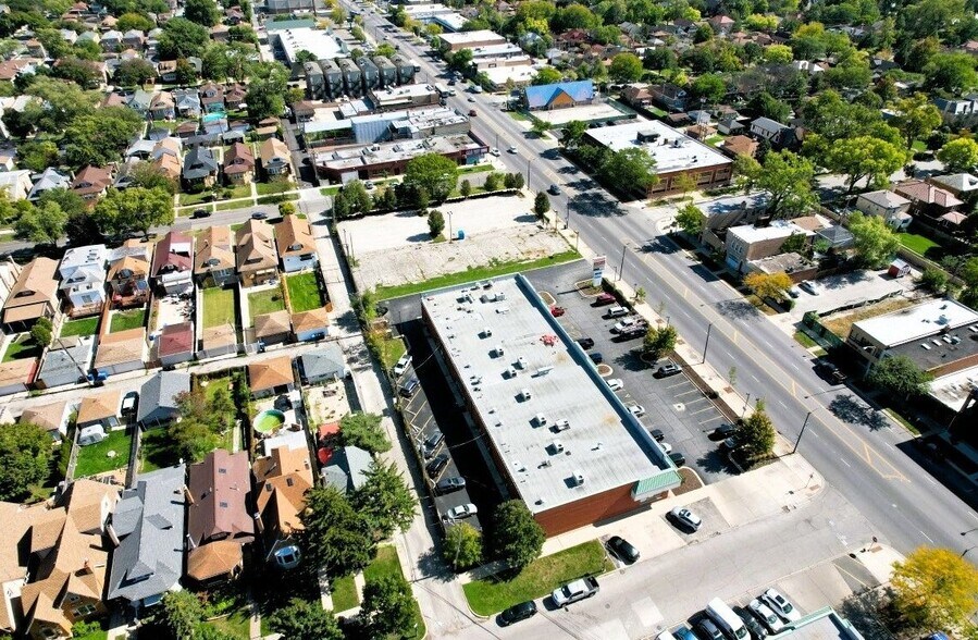 More Photos Of 6518-6534 W North Ave, Chicago General Retail For Sale