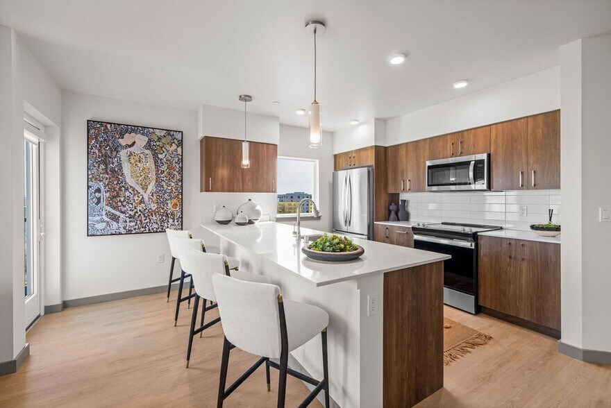 More Photos Of 110 Roy St, Seattle Apartments For Lease