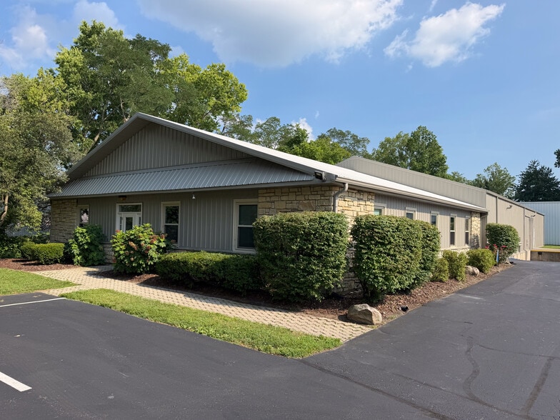 Primary Photo Of 675 Cincinnati Batavia Pike, Cincinnati Warehouse For Lease