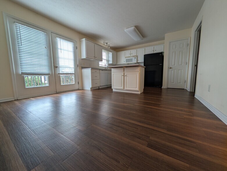 More Photos Of 736 Wyndhurst Dr, Lynchburg Apartments For Sale