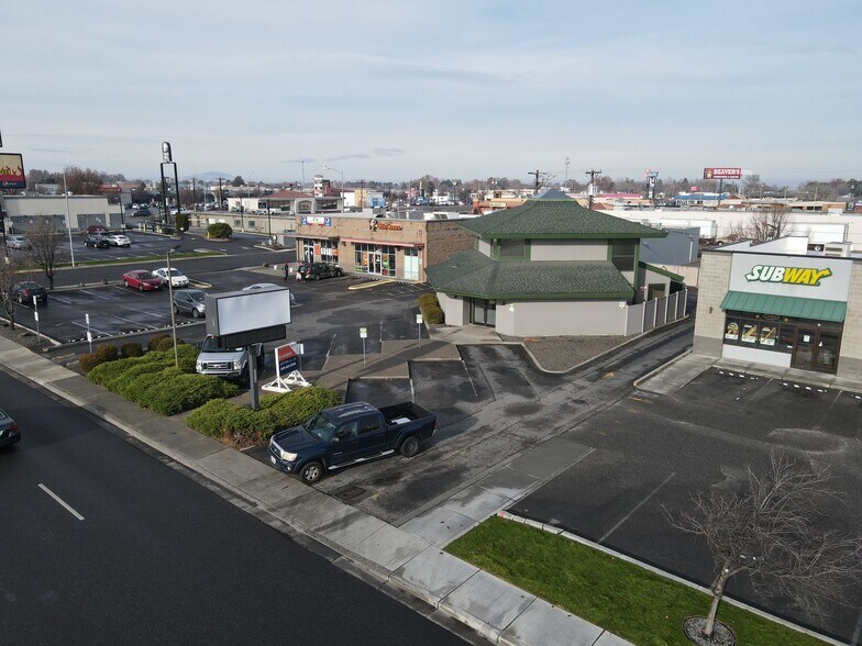 More Photos Of 2626 W Kennewick Ave, Kennewick Office For Sale