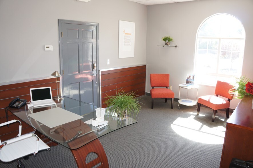 More Photos Of 188 Eagle Rock Ave, Roseland Office For Sale