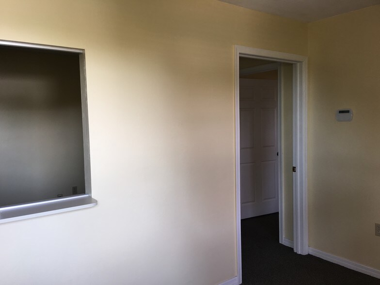 More Photos Of 27725 Old US Highway 41, Bonita Springs Office For Lease