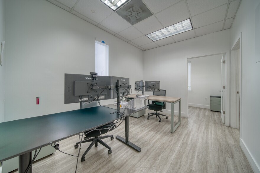 More Photos Of 7500 NW 52nd St, Miami Medical For Lease