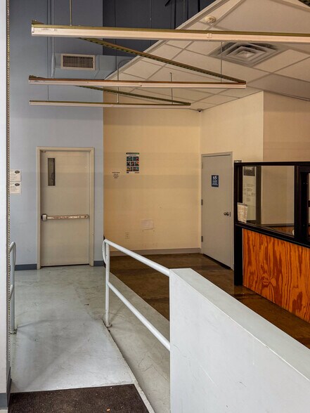 More Photos Of 1827 Madison Ave, New York Apartments For Lease