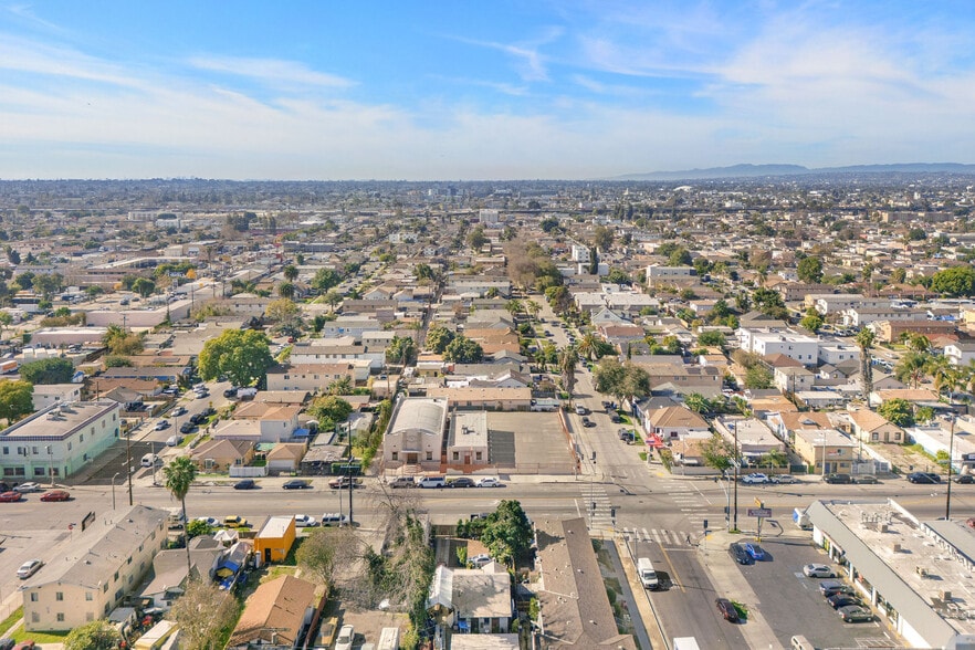 More Photos Of 8461 S San Pedro St, Los Angeles Religious Facility For Sale