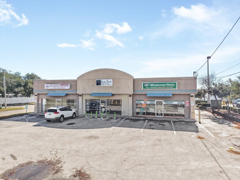 More Photos Of 2475 E Bay Dr, Largo Freestanding For Lease