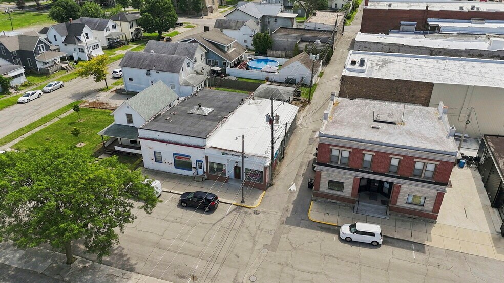 More Photos Of 115 E King St, Garrett General Retail For Sale