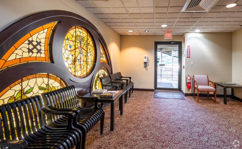 More Photos Of 39 Salisbury St, Worcester Office For Sale