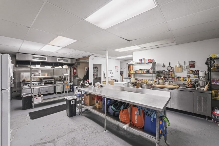 More Photos Of 165 Madison Ave, Albany Storefront Retail Residential For Sale