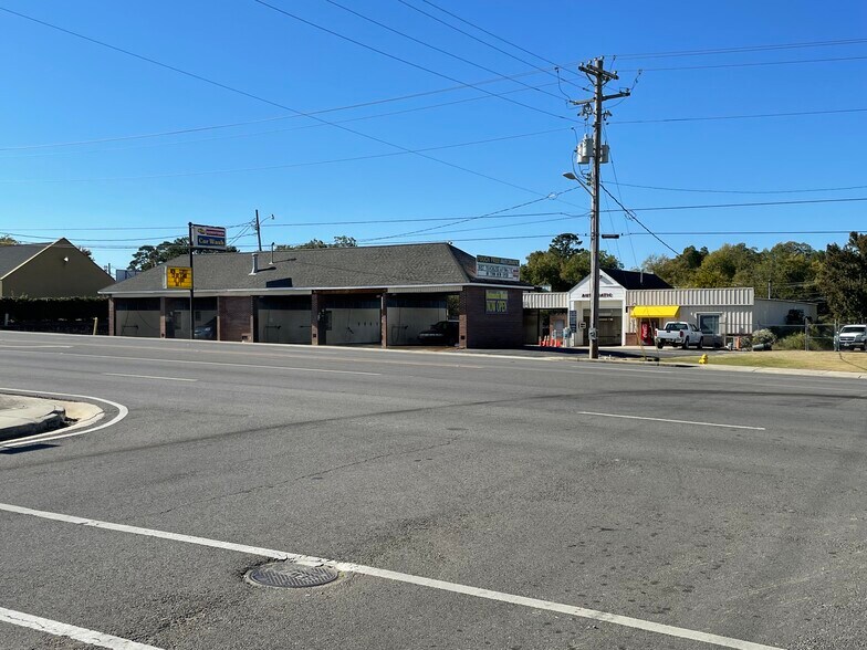 More Photos Of 401 3rd St SW, Cullman Specialty For Sale