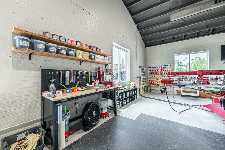 More Photos Of 119 N Jackson St, Perryville General Retail For Sale