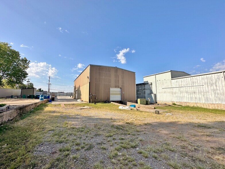 More Photos Of 3105 E Reno Ave, Oklahoma City Warehouse For Sale