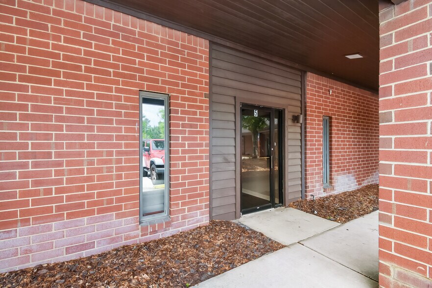 More Photos Of 1840 Dunn Ave, Jacksonville Medical For Lease