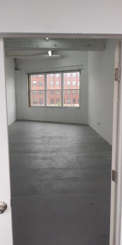 More Photos Of 60 Dickerson St, Newark Light Manufacturing For Lease