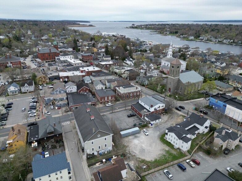 More Photos Of 28 Market St, Warren Theater Concert Hall For Lease
