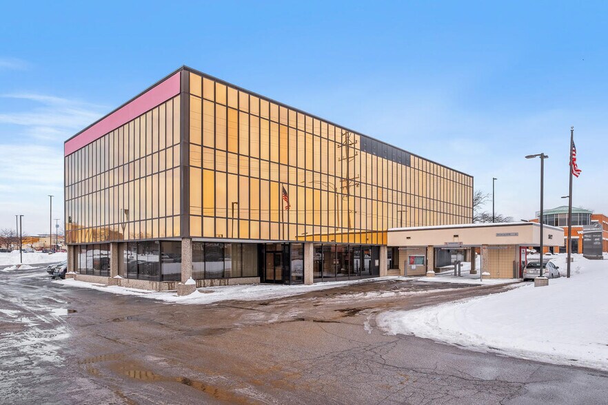 More Photos Of 2627 E Beltline Ave SE, Grand Rapids Medical For Lease