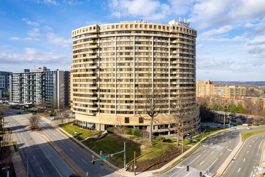 More Photos Of 300 E Joppa Rd, Towson Office For Lease