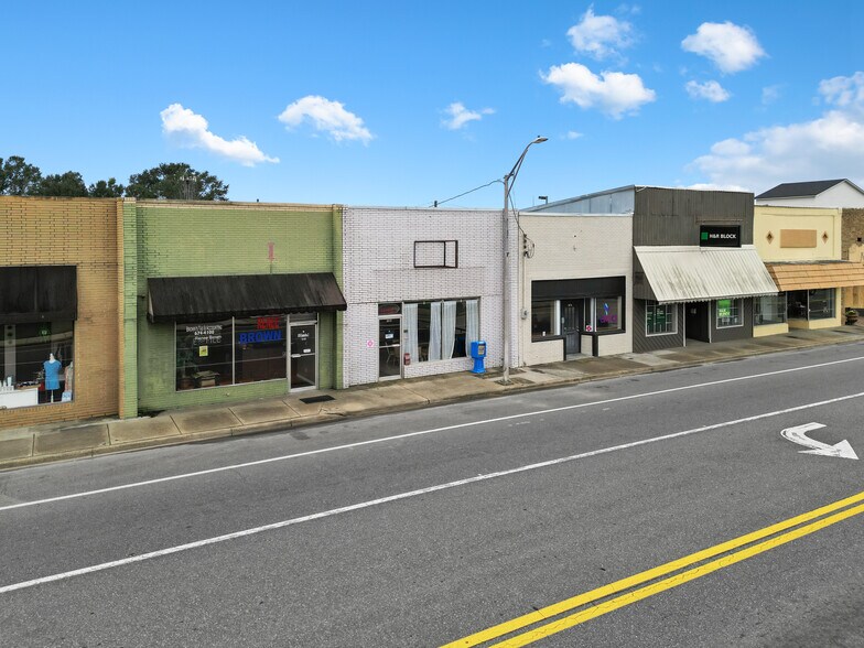 More Photos Of 20737 Central Ave, Blountstown Restaurant For Sale