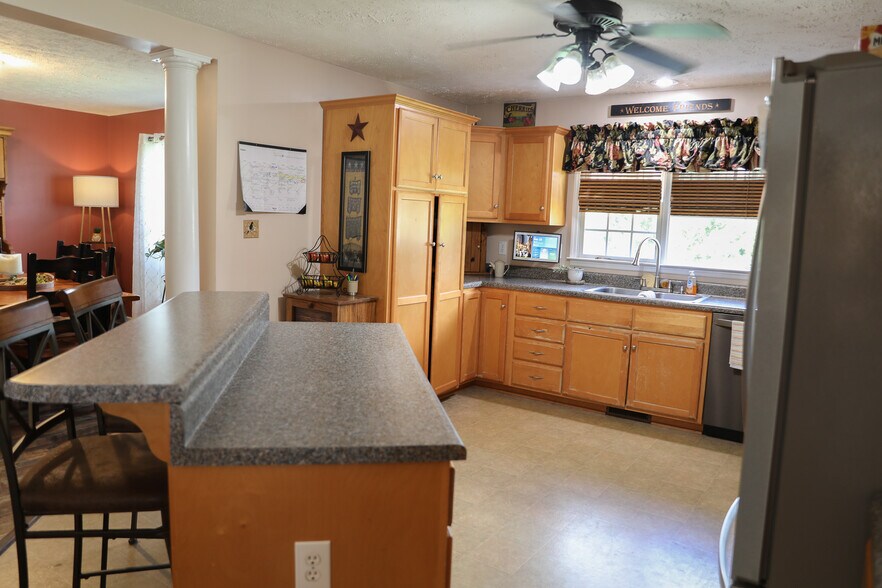 More Photos Of 232 Mine Branch Rd, Crimora Specialty For Sale