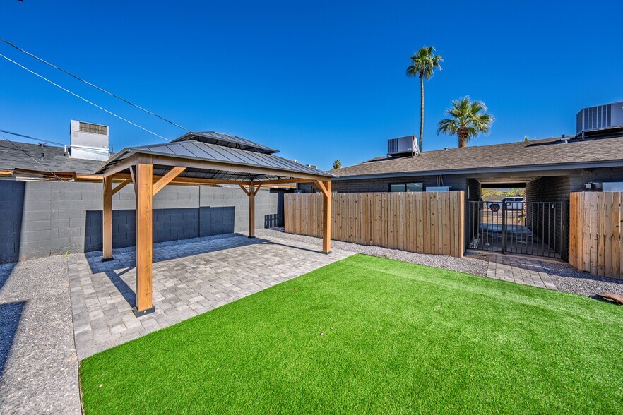 More Photos Of 2936 N 39th St, Phoenix Apartments For Sale