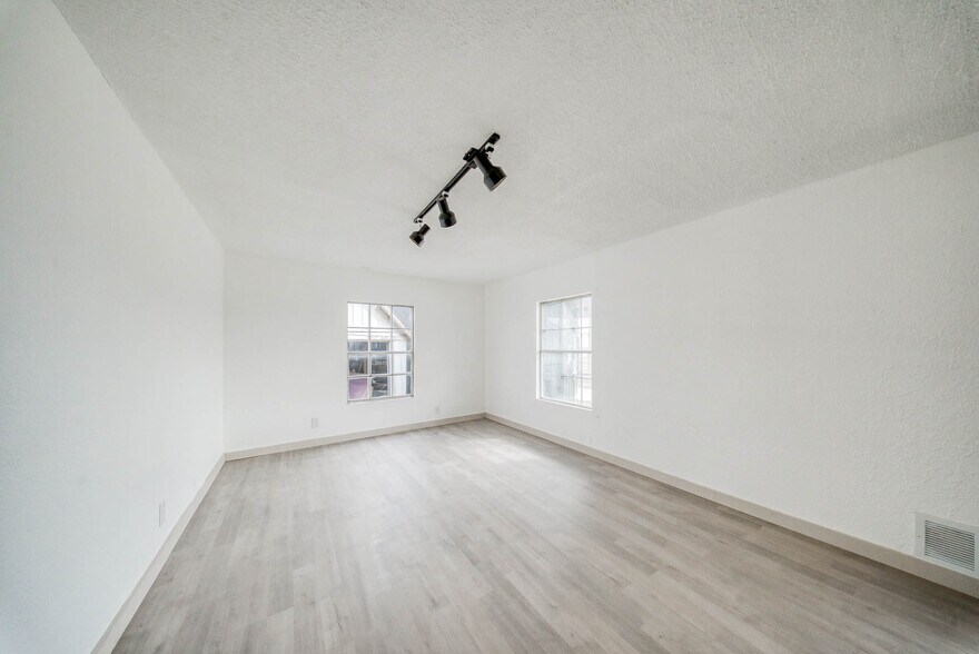 More Photos Of 17475 S US Highway 63, Rolla General Retail For Sale