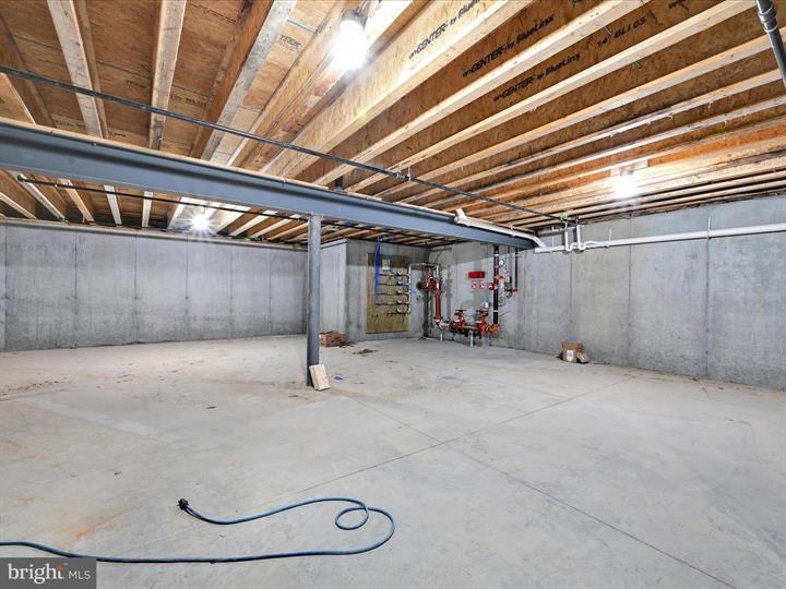 More Photos Of 336-338 Main St, Denver Storefront Retail Residential For Lease