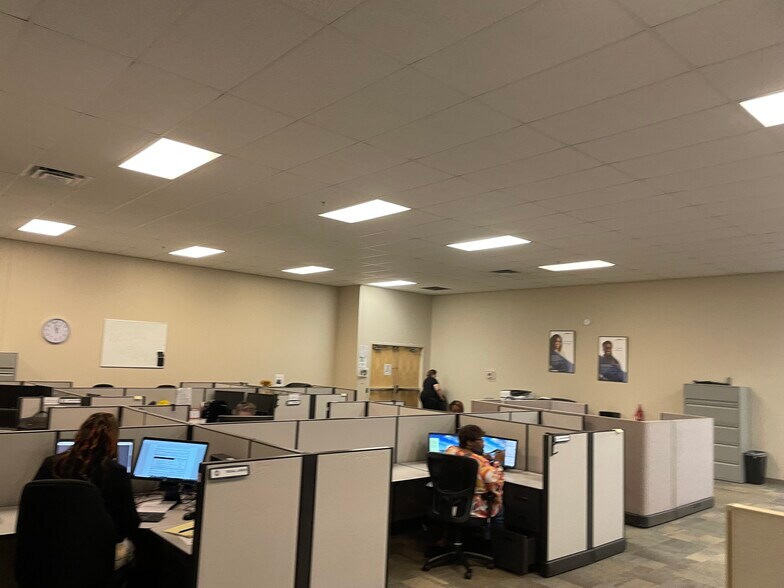 More Photos Of 9801 Georgia St, Crown Point Office For Lease