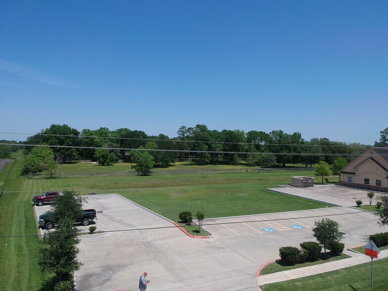 More Photos Of Steele Rd & Clifford St, Alvin Land For Sale