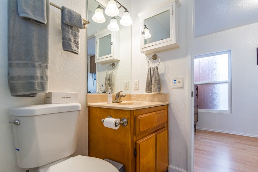 More Photos Of 830-832 Pismo Ct, San Diego Apartments For Sale