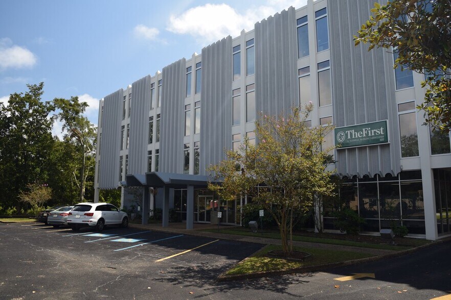 More Photos Of 1126 Jackson Ave, Pascagoula Office For Sale