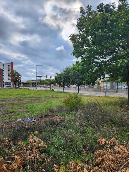 More Photos Of 1347 University Ave W, Saint Paul Land For Sale