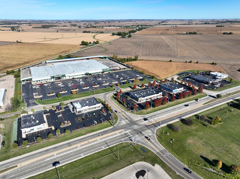 More Photos Of 4406 E Lincolnway, Sterling Storefront Retail Office For Lease