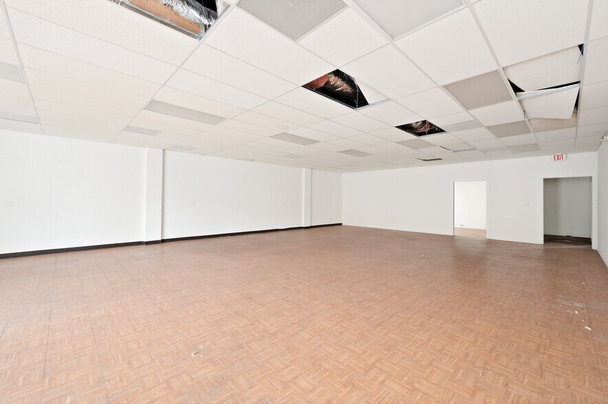 More Photos Of 3579 Gage Ave, Bell Medical For Sale