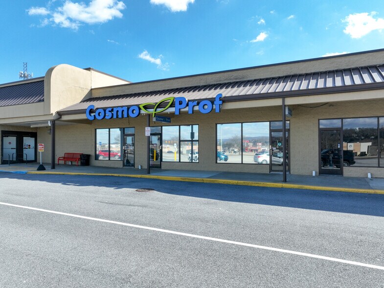 More Photos Of 415 Orchard Ave, Altoona Unknown For Lease