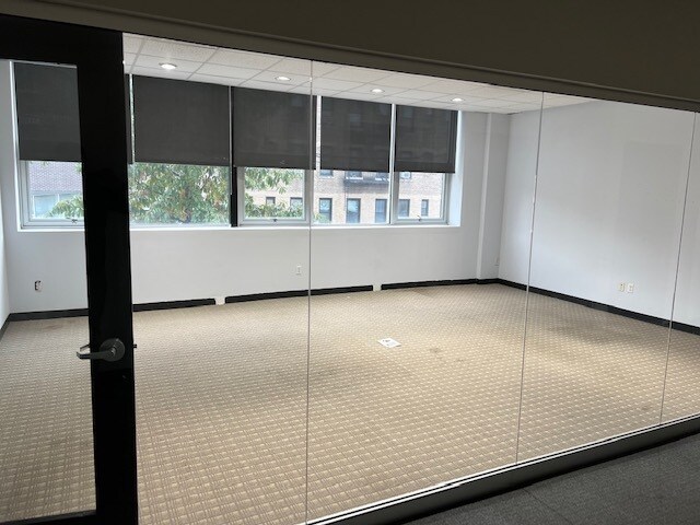 More Photos Of 37-43 Crescent St, Long Island City Office For Lease
