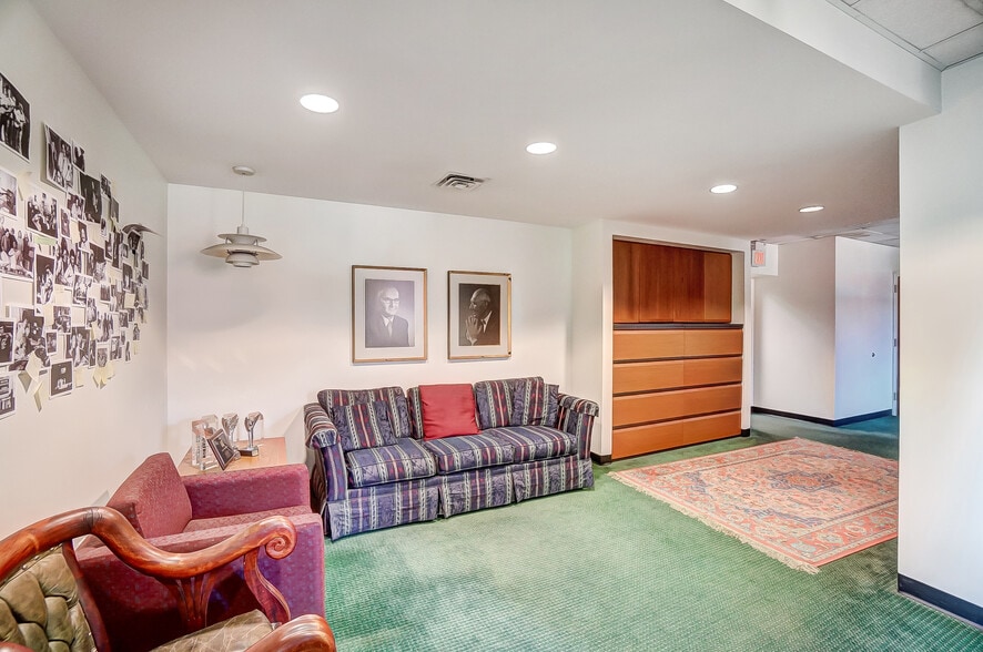 More Photos Of 150 E South College St, Yellow Springs Research And Development For Sale