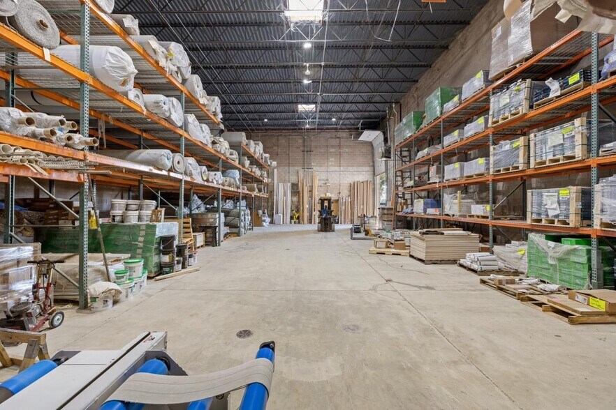 More Photos Of 13412 W 159th St, Homer Glen Showroom For Sale