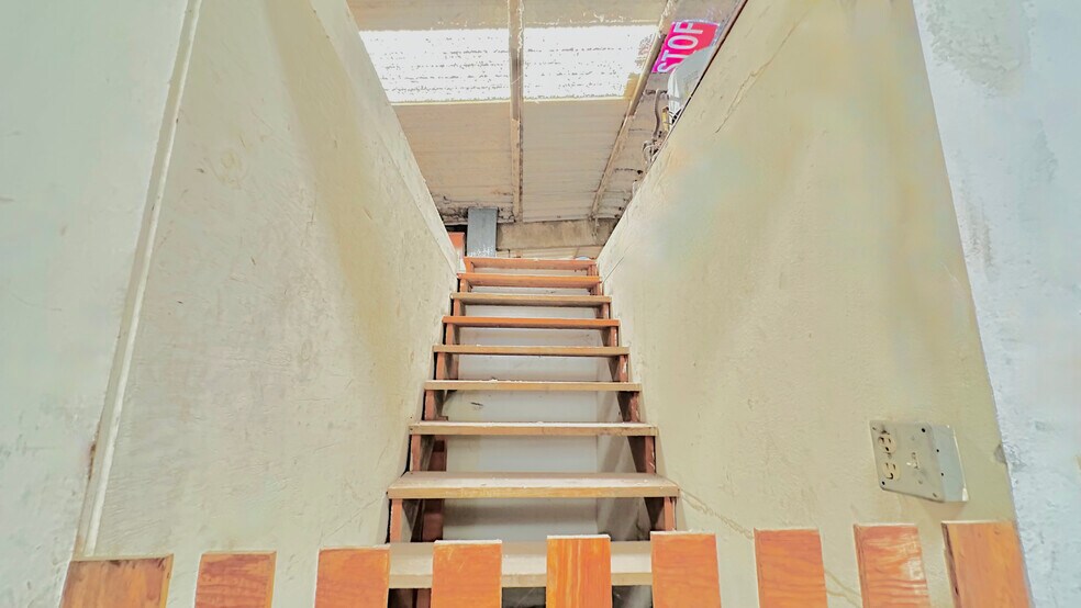 More Photos Of 1611 Needles Hwy, Needles Warehouse For Sale