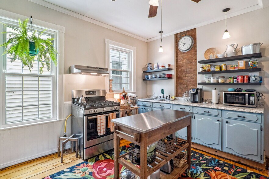 More Photos Of 462-470 2nd Ave, Troy Storefront Retail Residential For Sale