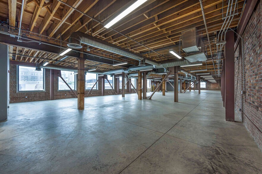 More Photos Of 440 Seaton St, Los Angeles Loft Creative Space For Lease