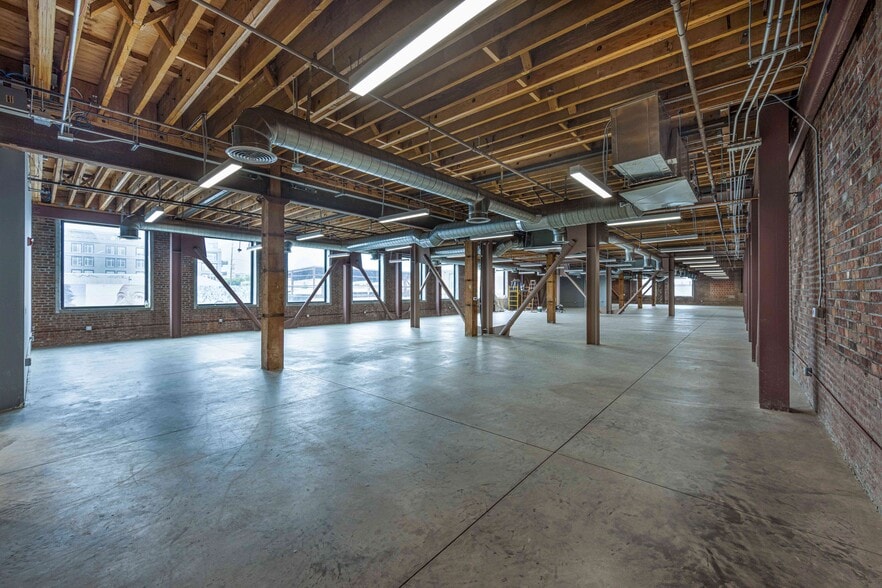 More Photos Of 440 Seaton St, Los Angeles Loft Creative Space For Sale