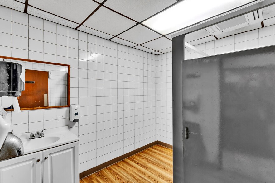 More Photos Of Route 51 / Constitution Blvd, Darlington General Retail For Sale