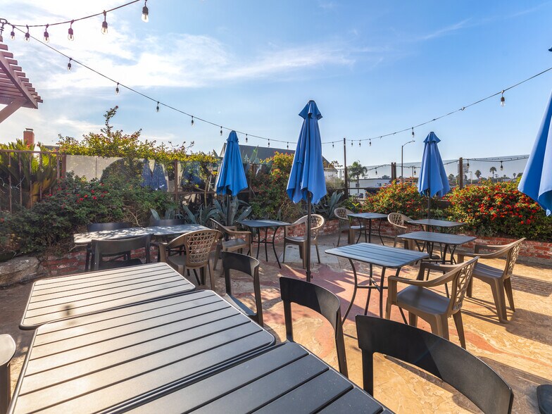 More Photos Of 409 E Grand Ave, El Segundo Storefront Retail Residential For Sale