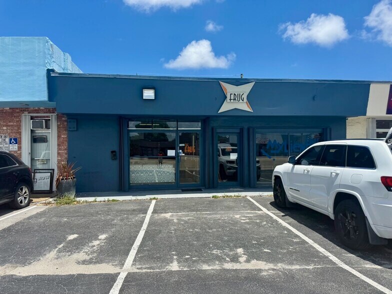 Primary Photo Of 4314-4316 N Dixie Hwy, Oakland Park Flex For Lease