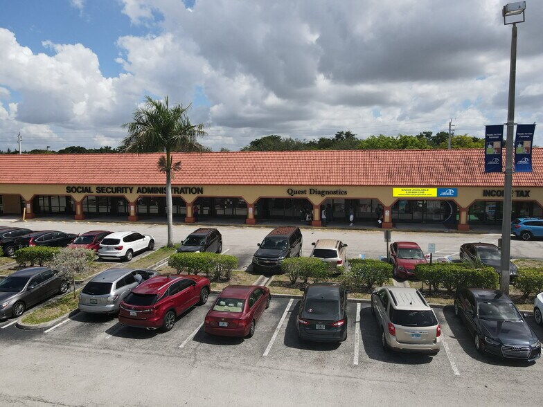 More Photos Of 12315-12389 Pembroke Rd, Pembroke Pines Unknown For Lease
