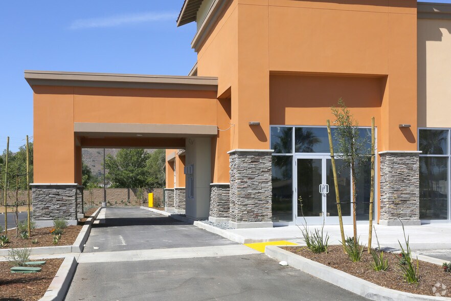 More Photos Of 4950 La Sierra Ave, Riverside Unknown For Lease