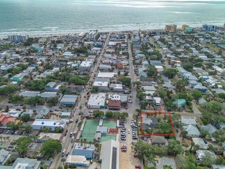 More Photos Of 200 S Pine St, New Smyrna Beach Office Residential For Sale