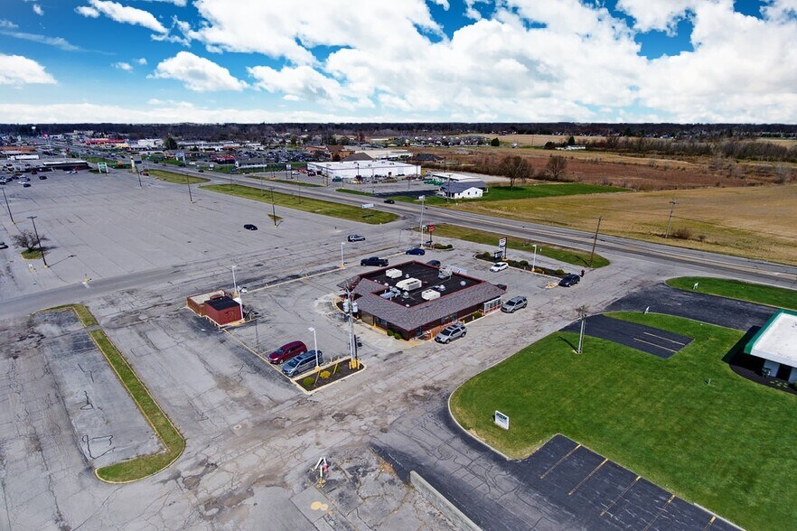 More Photos Of 1565 Marion-Waldo Rd, Marion General Retail For Sale