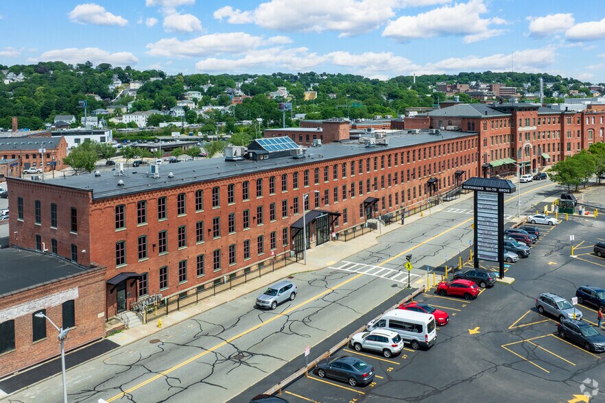More Photos Of 108 Grove St, Worcester Office For Lease